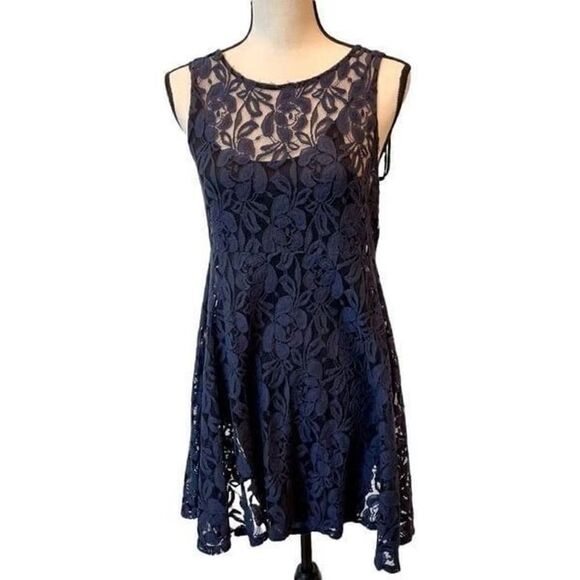 Free People Dress Sleeveless full lace lined black sheer stretch mini or tunic M - Picture 3 of 11